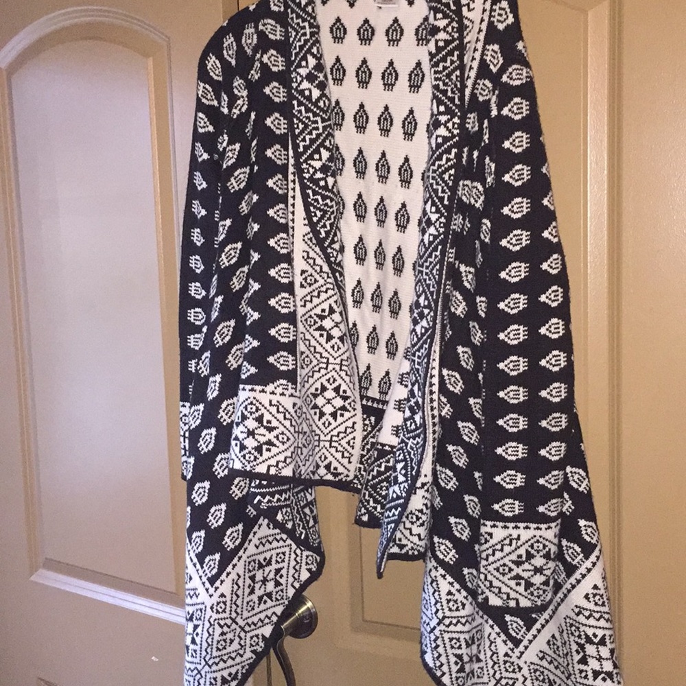 Romeo and Juliet sweater